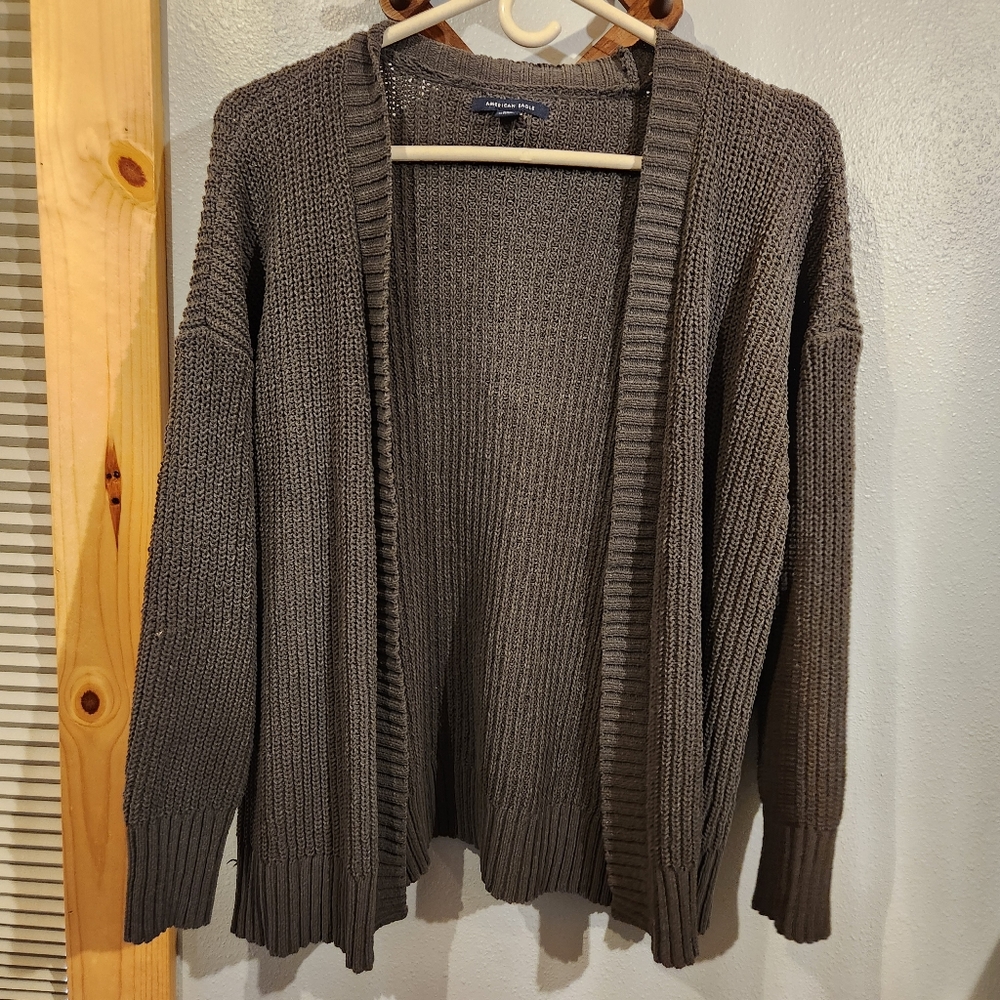 American Eagle Cardigan Deep Green size Medium